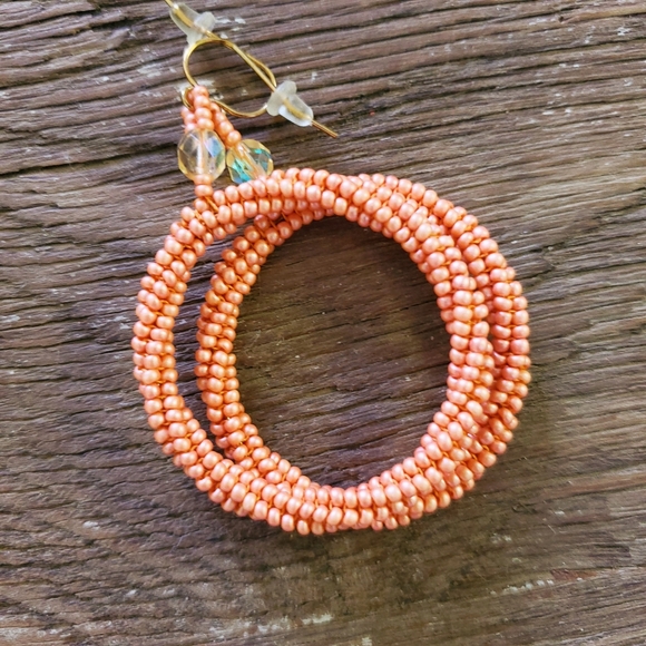 Amara Guava Peruvian Beaded Earings - Picture 5 of 5